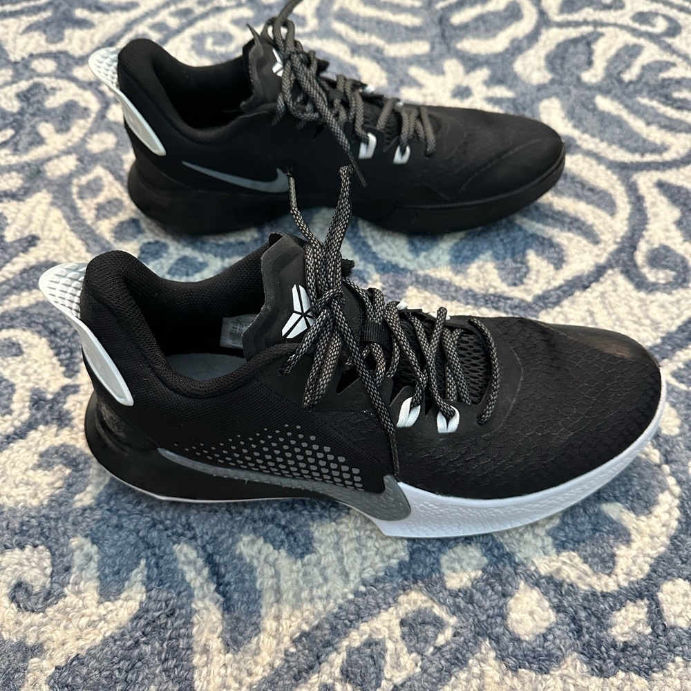 Nike Kobe Mamba Fury Black, Never worn- Size 9